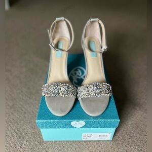 Betsy Johnson Silver Rhinestone Strappy Heel Shoe (Womens 8.5)